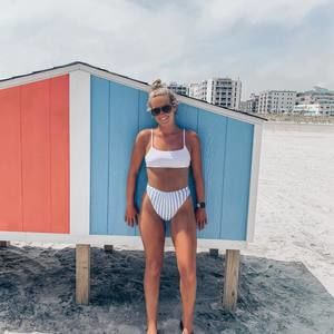 Meet your Posher, Alexis